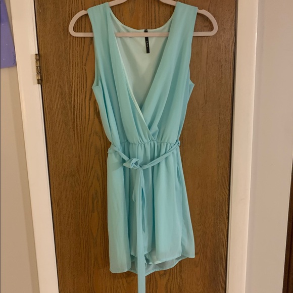 Romper - Picture 4 of 7